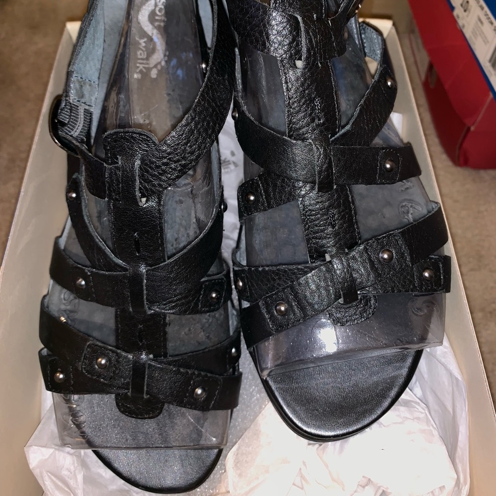 Soft walk size 9.5